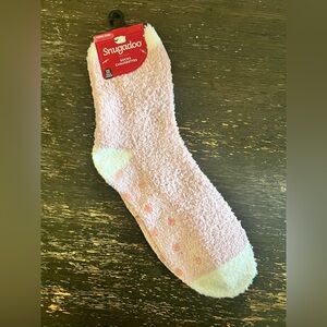 Snugadoo Adult Fuzzy socks with grips